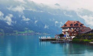 Những ngôi làng đẹp như trong cổ tích ở Thụy Sĩ