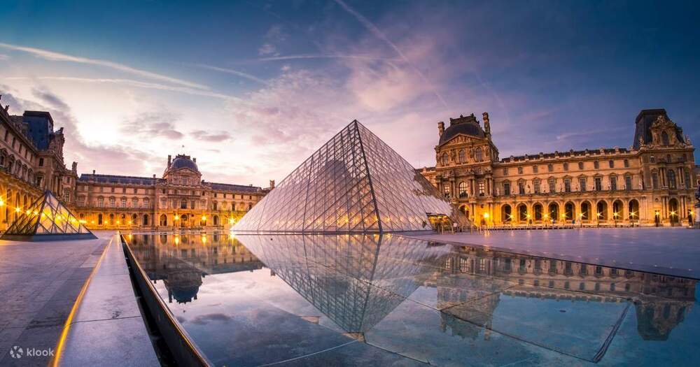 Tham quan bảo tàng nghệ thuật Louvre ở Pháp