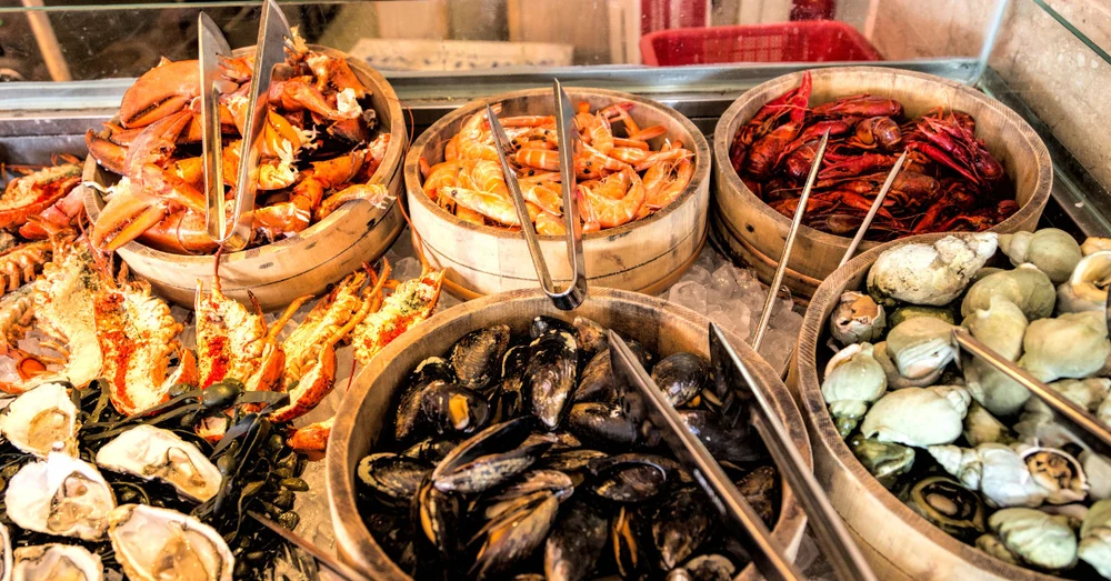 Căng tròn bụng với 6 nhà hàng buffet hải sản ngon ở Sài Gòn