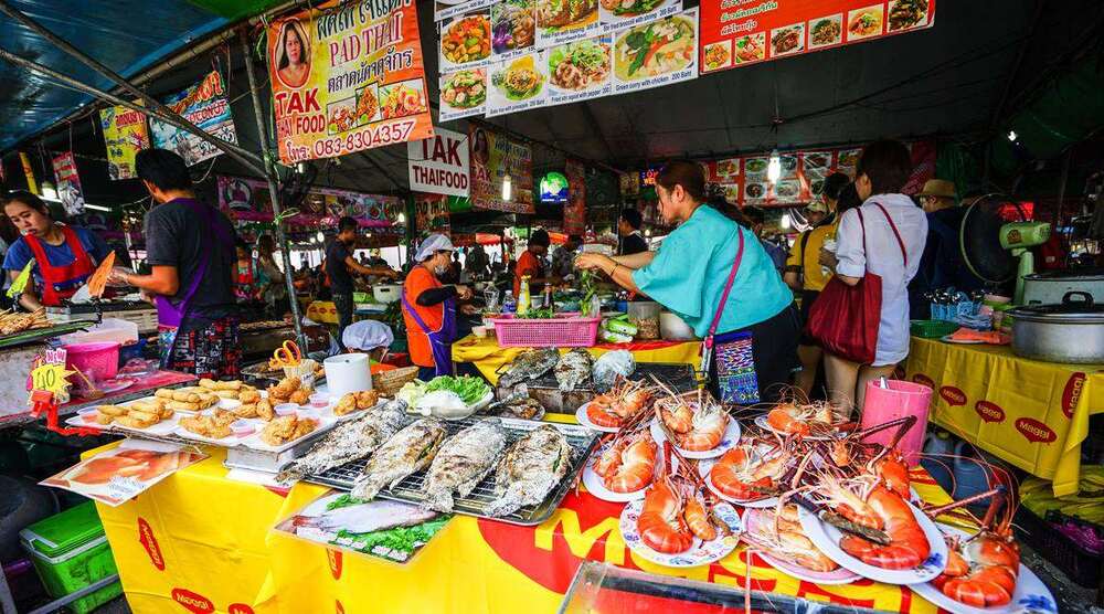 Chợ Pratunam - thiên đường mua sắm sầm uất nhất Bangkok