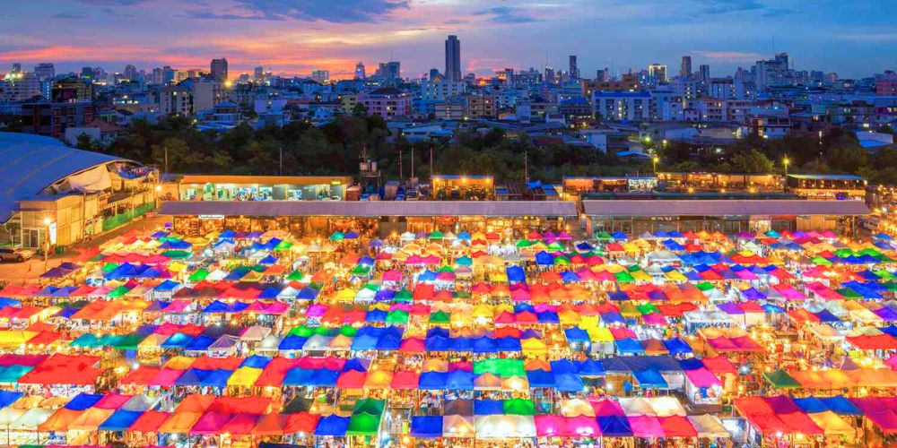 Chatuchak - Chợ đêm cuối tuần lớn nhất thế giới