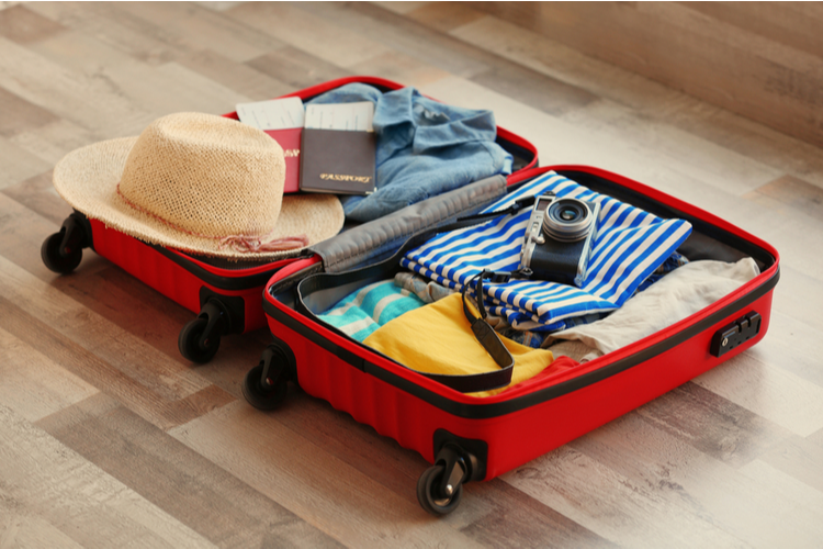 Hành lý luôn là vấn đề nan giải với cho nhiều người khi đi du lịch, không phải ai cũng biết cách để sắp xếp đồ dùng hợp lý nhất. Hãy cùng Sakos tìm hiểu những nguyên tắc sắp xếp hợp lý dưới đây nhé.