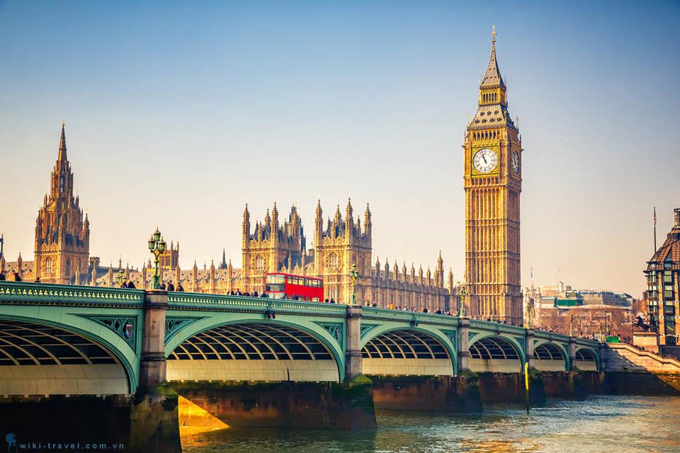 Big Ben không chỉ đơn giản là một tháp đồng hồ mà còn là một biểu tượng lịch sử của London và cả nước Anh nằm trong một khu vực đầy sự hấp dẫn với nhiều điểm tham quan đáng giá. Hãy cùng Sakos tìm hiểu địa điểm hấp dẫn sau đây nhé!