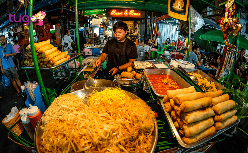 "Oanh tạc" ẩm thực Thái tại chợ đêm Chatuchak