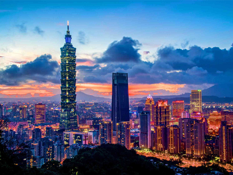 Trận động đất mạnh 7,4 độ richter tại Đài Loan đang là chủ đề hot những ngày vừa qua đây được xem là trận động đất mạnh nhất ở hòn đảo này trong vòng 25 năm qua tuy nhiên tòa tháp Taipei 101 vẫn không ngã và đứng vững giữa trời xanh. Hãy cùng Sakos tìm hiểu lý do sau đây nhé!