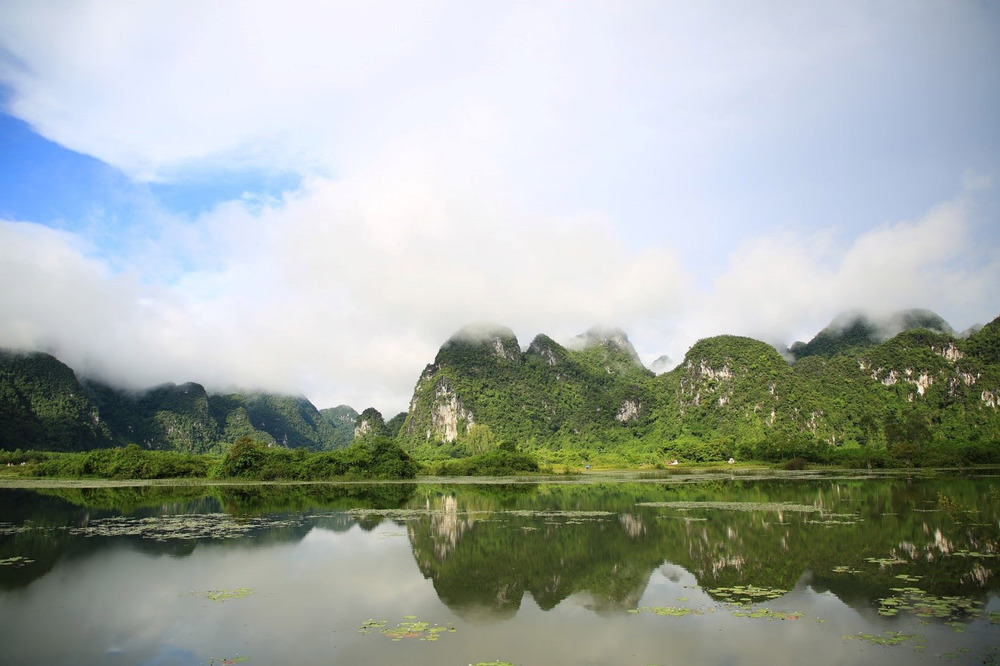 Hồ Yên Phú - "Đảo Đầu Lâu" trong phim Kong "Skull Island"