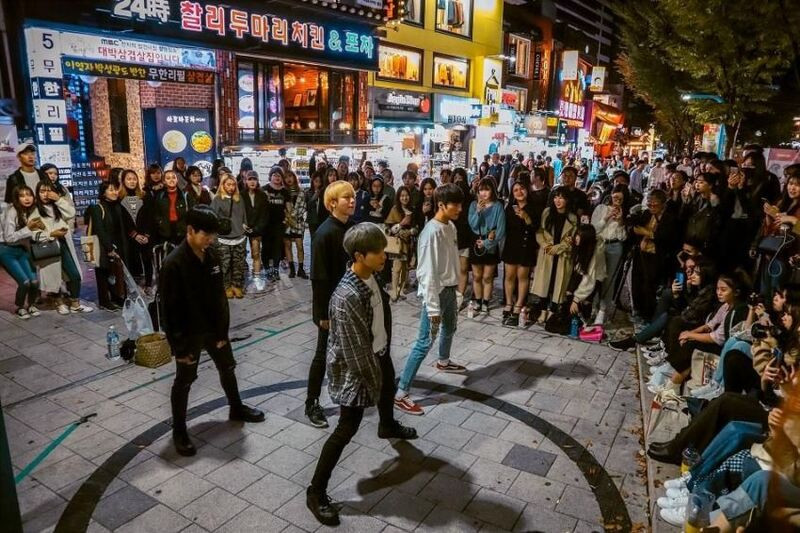 8 trải nghiệm độc đáo ở "phố K-pop" Hongdae 