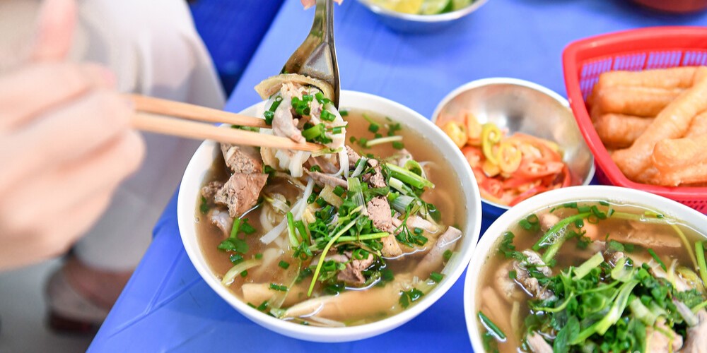 08 Quán ăn vỉa hè bạn không thể bỏ lỡ tại Sài Gòn