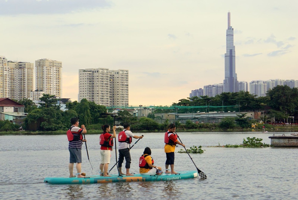 Trải nghiệm tour chèo SUP ở các Hồ nước tuyệt đẹp