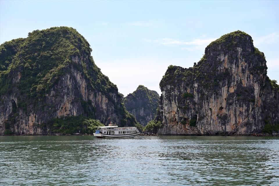 Chinh phục Đảo Tuần Châu - Quảng Ninh