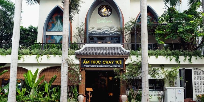 Nhà hàng Chay Tuệ Garden Quận 7