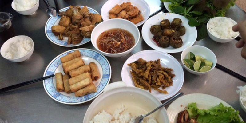 Cơm Chay Thuyền Viên