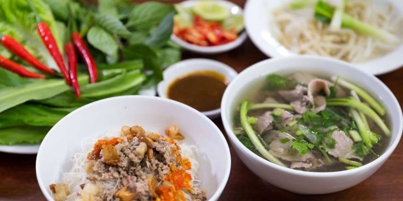 Phở Hồng – Quán phở khô lâu đời nổi tiếng tại Gia Lai