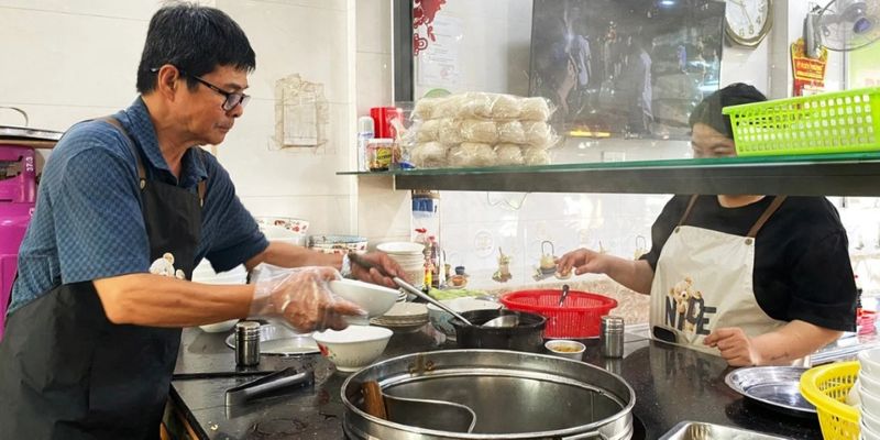 Phở Tàu Lý – Hương vị phở khô gắn bó bao thế hệ