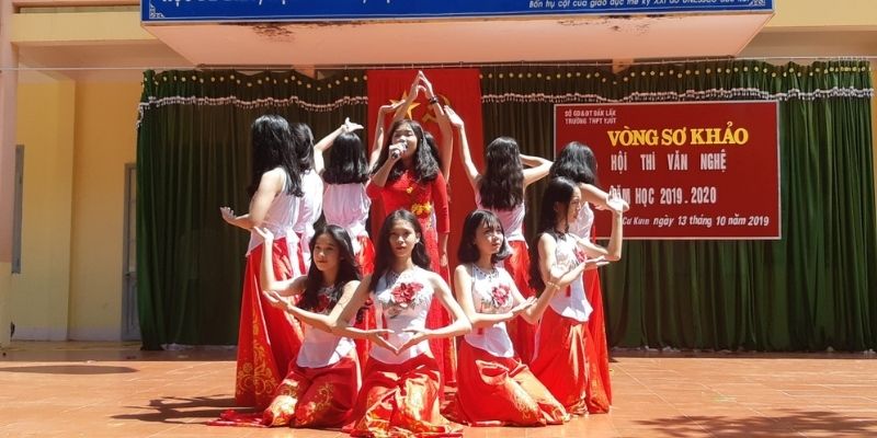 Văn nghệ múa cho học sinh cấp 2
